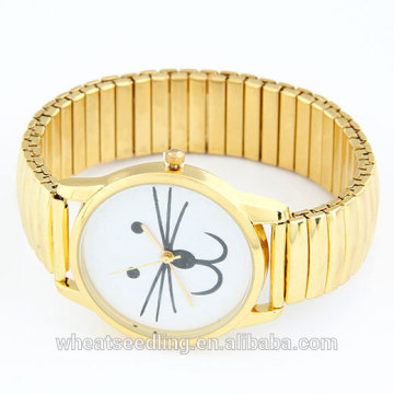 European Creative Quartz Watch In Metal Material Plated In Golden With Lovely Cat On The Surface For different person 2014